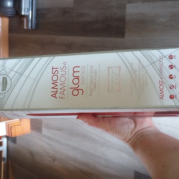 Almost famous glam series flat iron hair straightener - Picture 1 of 5